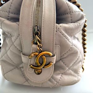 Chanel quilted arm & shoulder bag